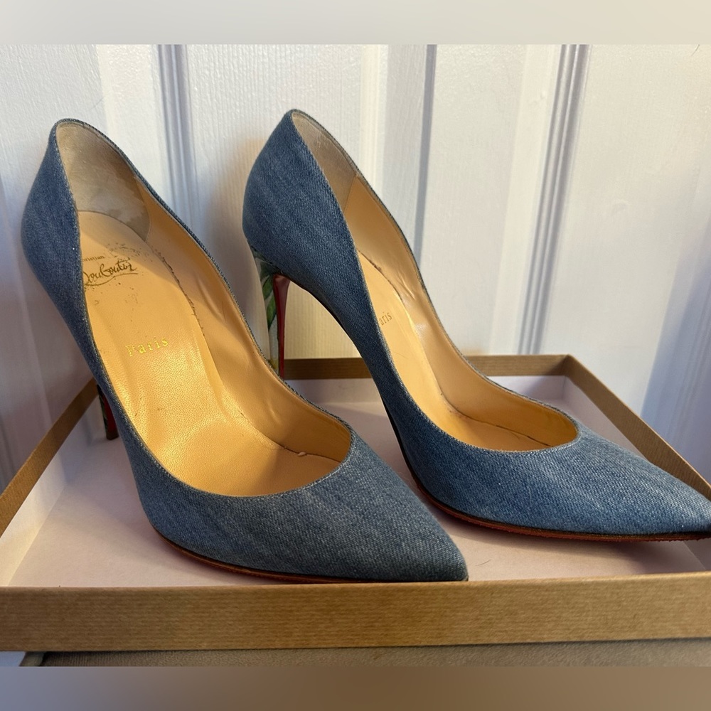 Christian Louboutin Pigalle Follies 100mm heel
